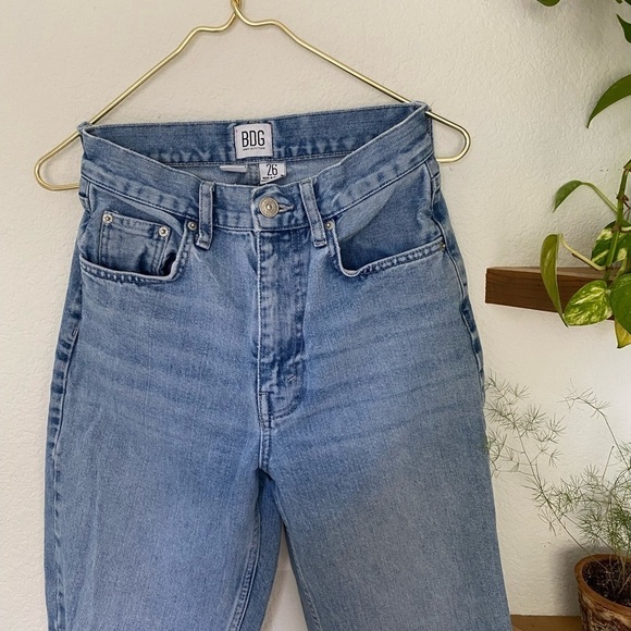 BDG Baggy High Rise Jeans Light Wash - Picture 4 of 6